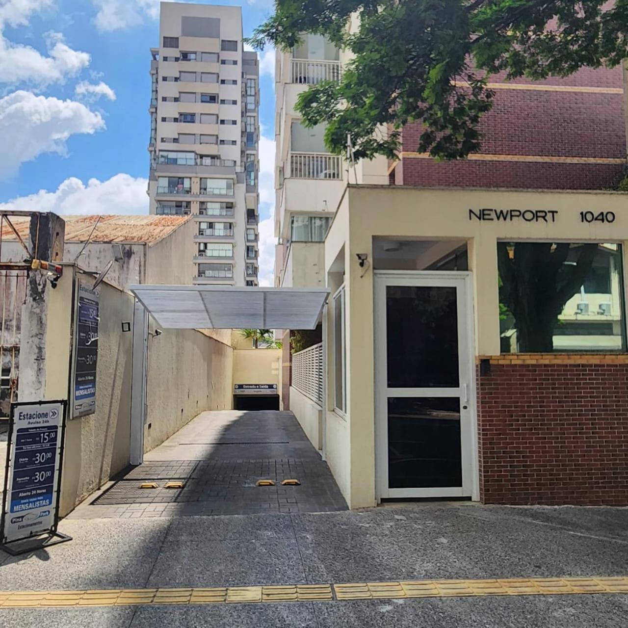 Estudio Confort Com Estacionamento E Cafe Da Manha Gratis Durante A Semana * São Paulo